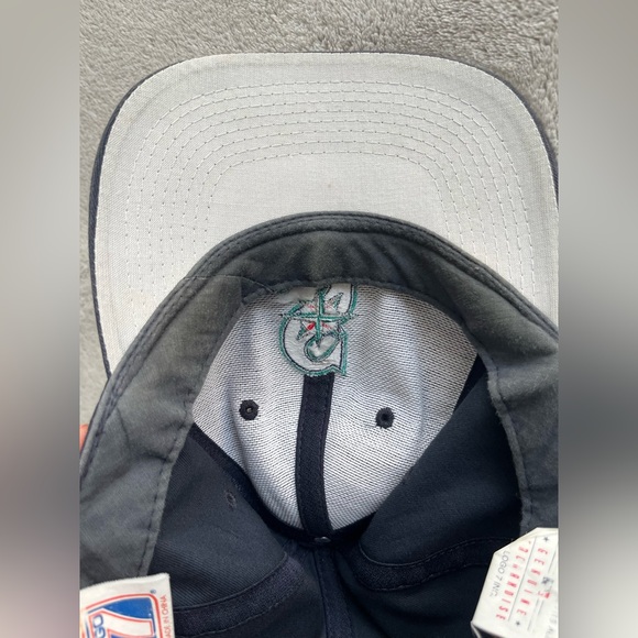 Vintage Navy Seattle Mariner’s Men’s Hat - Picture 14 of 14